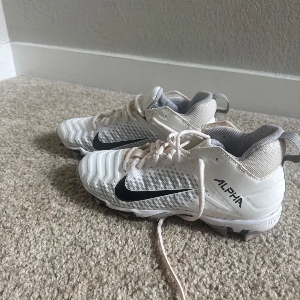 Nike Alpha Menace Shark 2 Football Cleats White Grey Black AQ7653-100 Mens 8